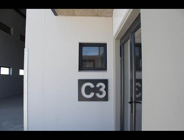 400M² WAREHOUSE TO LET IN MAITLAND