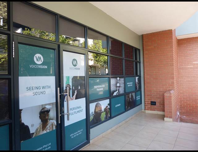 126M² BUSINESS CENTRE RENTED IN UMHLANGA RIDGE