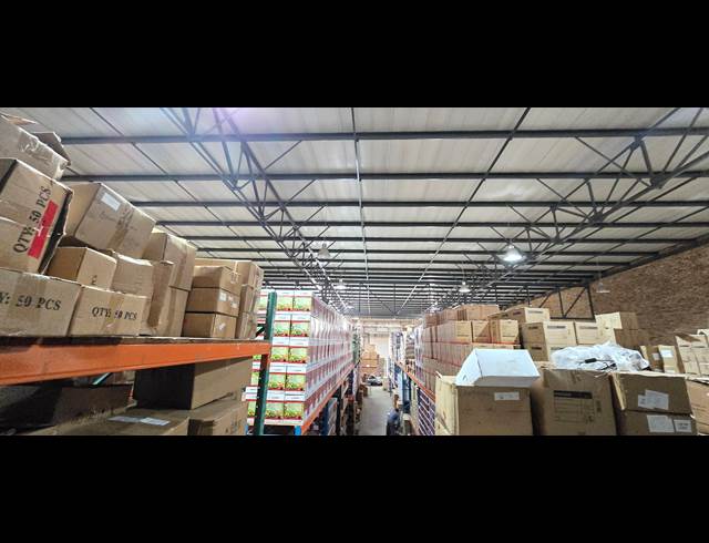 1,535M² WAREHOUSE TO LET IN LANSERIA