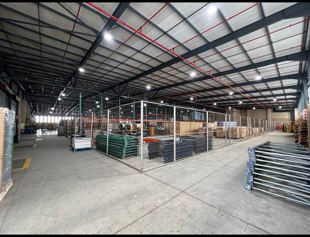 7,487M² WAREHOUSE TO LET IN STRIJDOMPARK