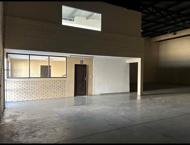 396M² WAREHOUSE TO LET IN POMONA