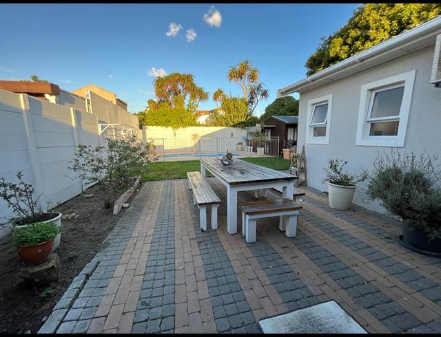 5 BEDROOM HOUSE TO LET IN RICHWOOD