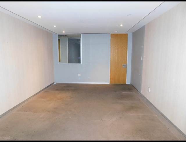 237M² OFFICE TO LET IN FERNDALE