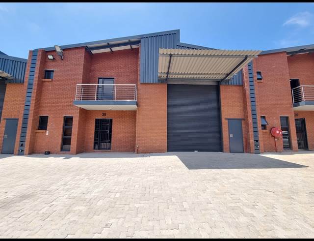 460M² WAREHOUSE TO LET IN ORMONDE