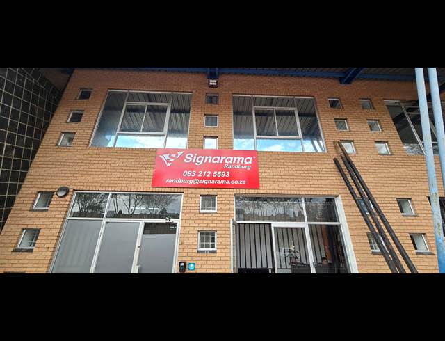 530M² RETAIL TO LET IN STRIJDOMPARK