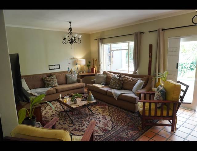 3 BEDROOM FREESTANDING TO LET IN HELDERVUE