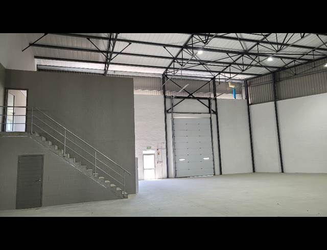 602M² WAREHOUSE TO LET IN BELLVILLE SOUTH