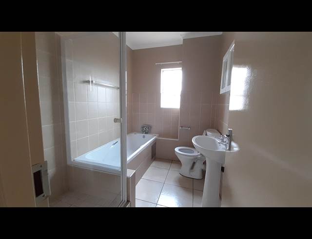 2 BEDROOM PROPERTY TO RENT IN ALBEMARLE