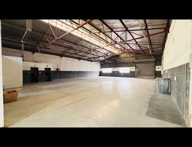 444M² WAREHOUSE TO LET IN ROBERTVILLE