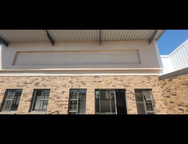 104M² OFFICE TO LET IN NELSPRUIT CENTRAL