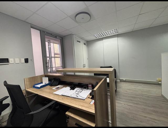 177M² OFFICE TO LET IN UMHLANGA RIDGE