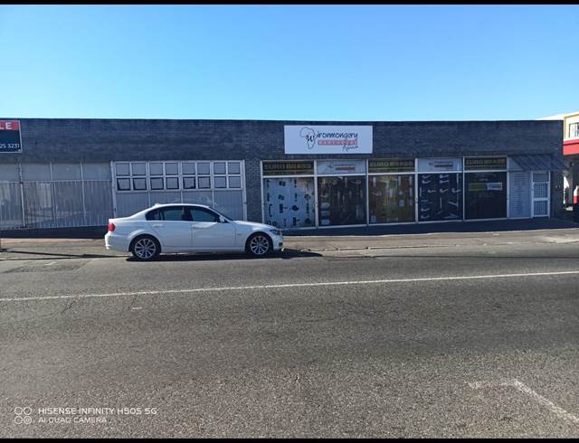 1,047M² SHOWROOM TO LET IN DIEP RIVER