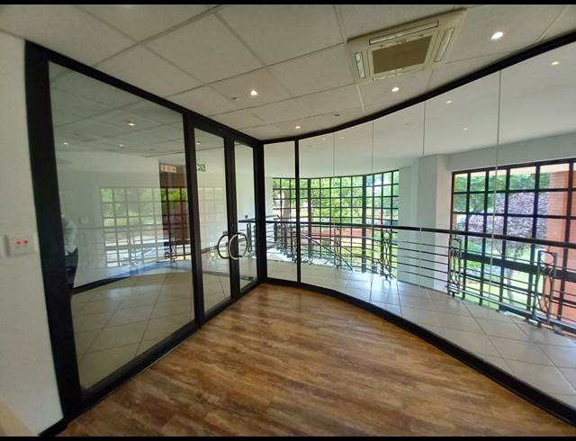 568M² OFFICE TO LET IN BRYANSTON