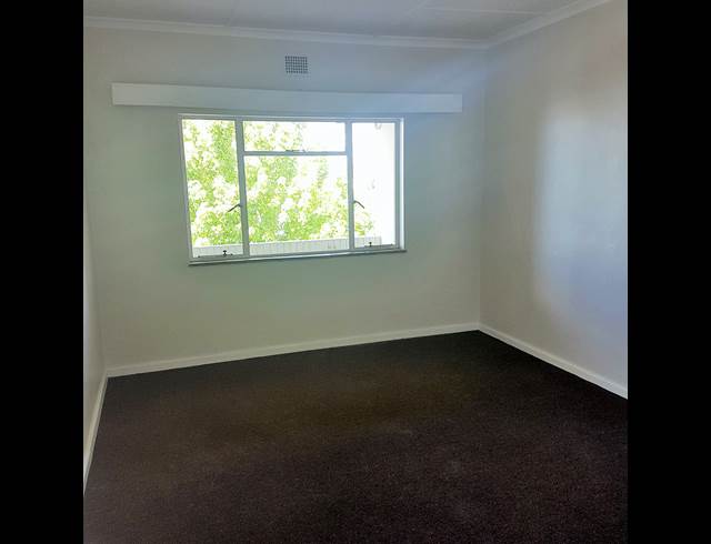 2 bed property to rent in WORCESTER CENTRAL