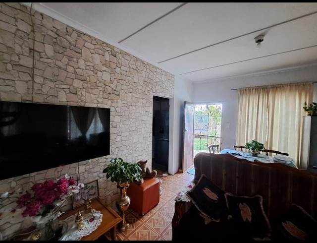 3 BEDROOM PROPERTY TO RENT IN PALMVIEW