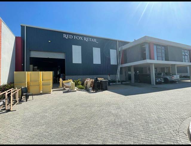 494M² WAREHOUSE RENTED IN STIKLAND INDUSTRIAL
