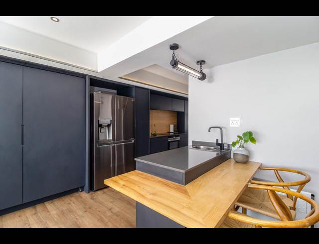 2 BEDROOM APARTMENT RENTED IN SEA POINT