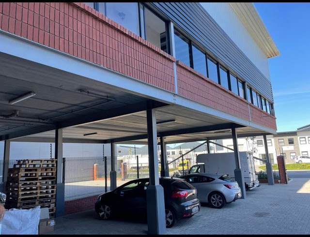 955M² WAREHOUSE TO LET IN RIVERGATE