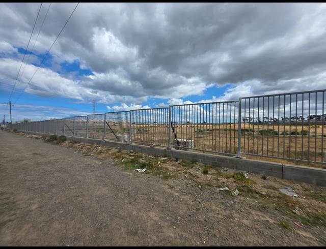 17,537M² VACANT LAND TO LET IN STRAND CENTRAL