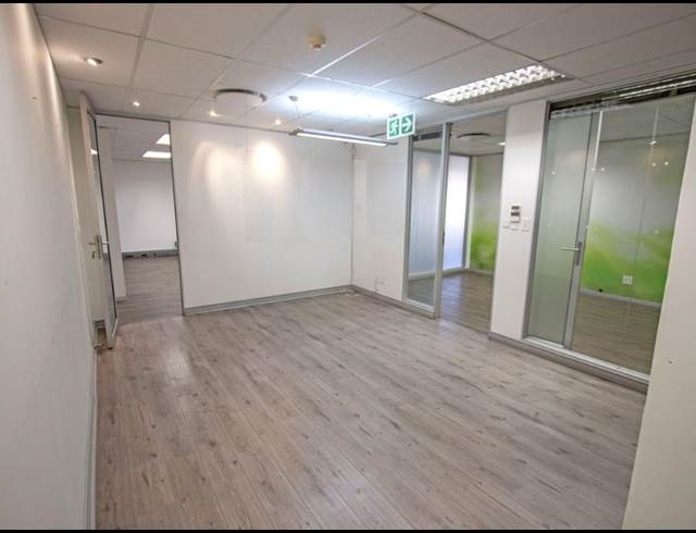 510M² OFFICE TO LET IN FOURWAYS