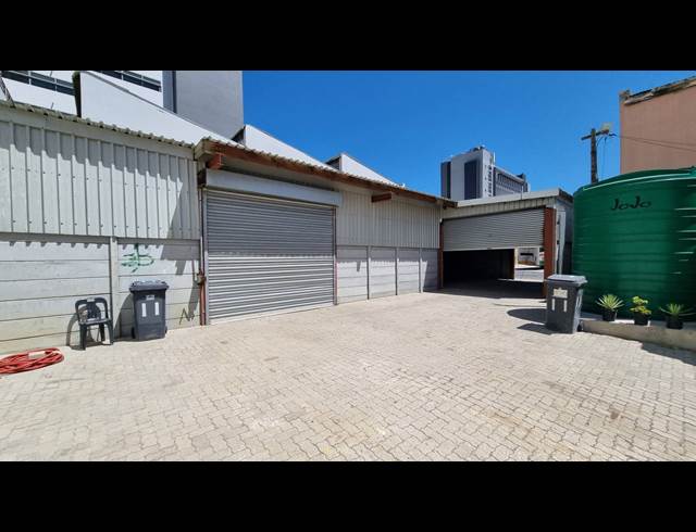 263M² WORKSHOP RENTED IN WOODSTOCK