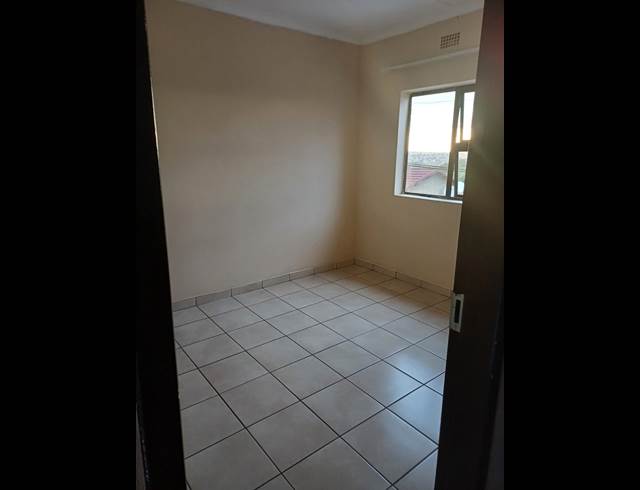 2 bed property to rent in ORLANDO EAST