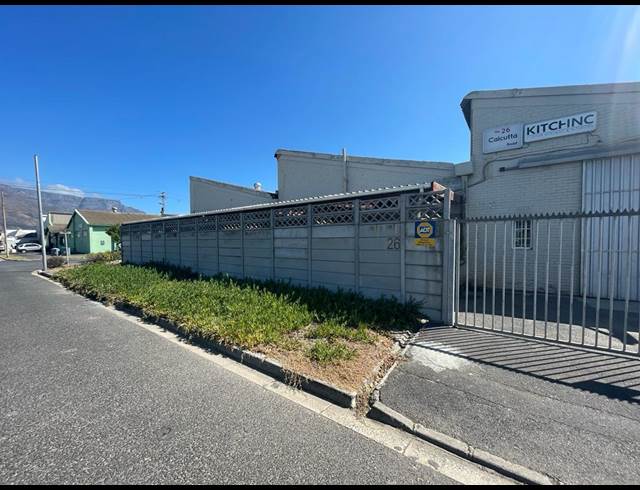 971M² WAREHOUSE TO LET IN PAARDEN EILAND