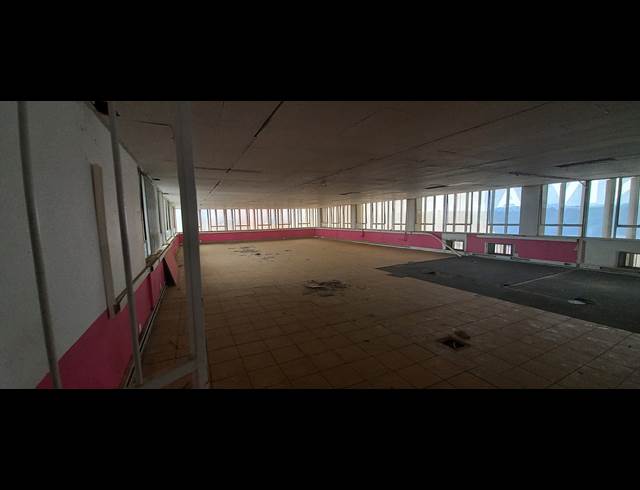 536M² BUSINESS TO LET IN BORDEAUX