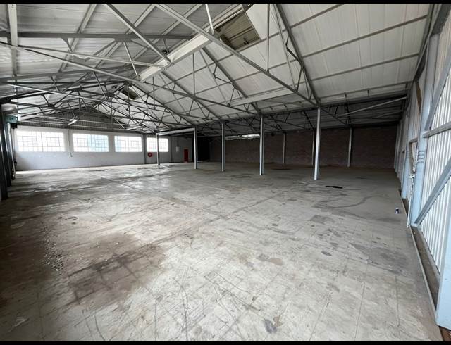 750M² WAREHOUSE TO LET IN NEW ERA