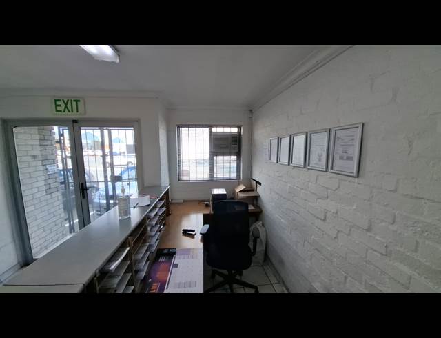 1,361M² WAREHOUSE TO LET IN BRACKENFELL INDUSTRIAL