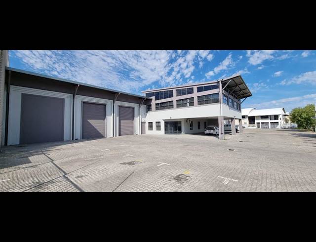 866M² WAREHOUSE TO LET IN AIRPORT INDUSTRIA