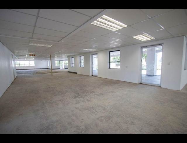 732M² OFFICE TO LET IN WOODMEAD