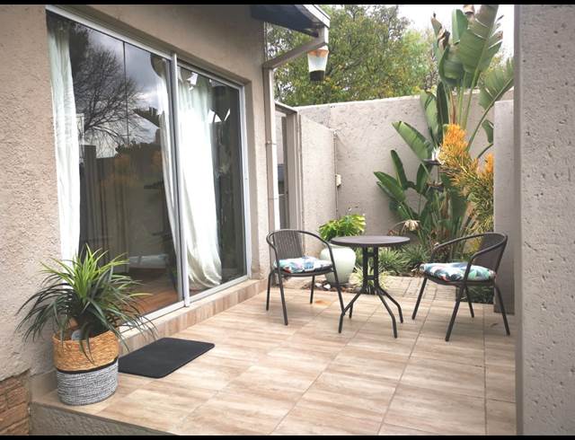 2 BEDROOM CLUSTER RENTED IN GALLO MANOR