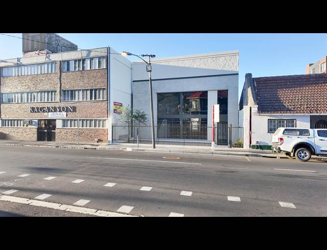 600M² BUILDING TO LET IN WOODSTOCK