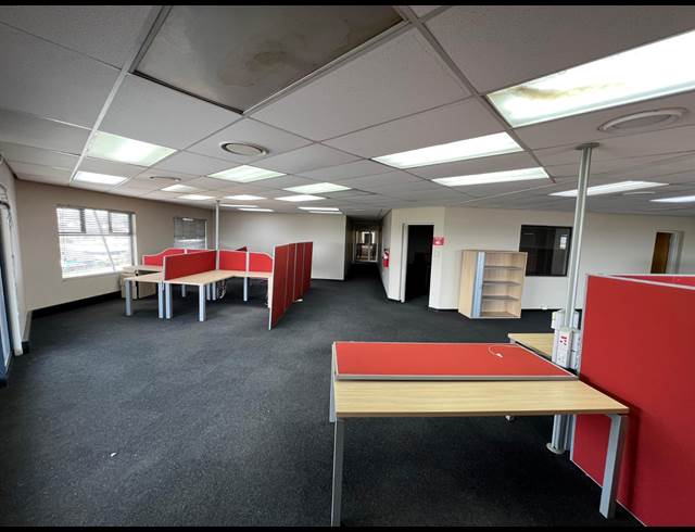 7,487M² WAREHOUSE TO LET IN STRIJDOMPARK