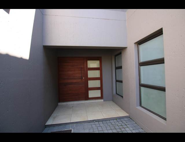 5 BEDROOM HOUSE TO LET IN GLENHAZEL