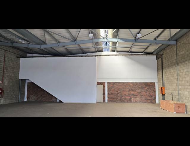 534M² WAREHOUSE TO LET IN KYA SANDS