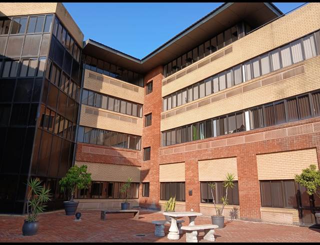 330M² OFFICE TO LET IN WESTVILLE