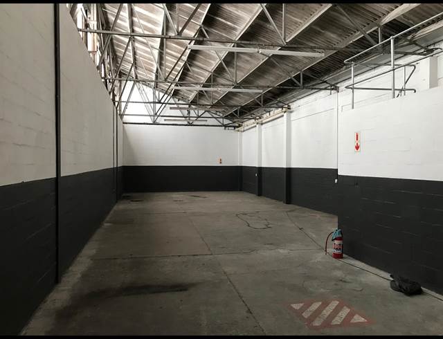 245M² WAREHOUSE TO LET IN EPPING INDUSTRIAL
