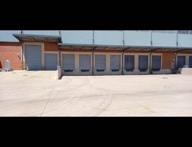 4,700M² WAREHOUSE TO LET IN HAMMARSDALE RURAL