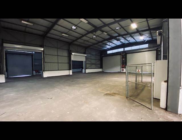 949M² WAREHOUSE TO LET IN RIVERHORSE VALLEY