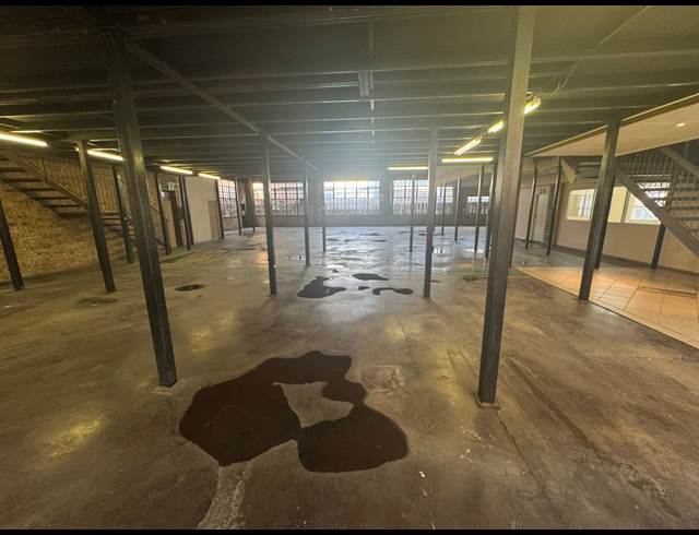 1,500M² WAREHOUSE TO LET IN AMALGAM