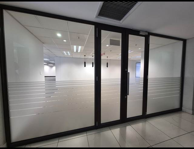 712M² OFFICE TO LET IN ROSEBANK