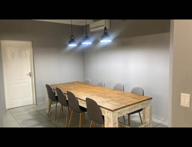 219M² OFFICE TO LET IN BENMORE GARDENS