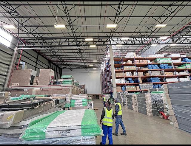 6,100M² WAREHOUSE TO LET IN JET PARK