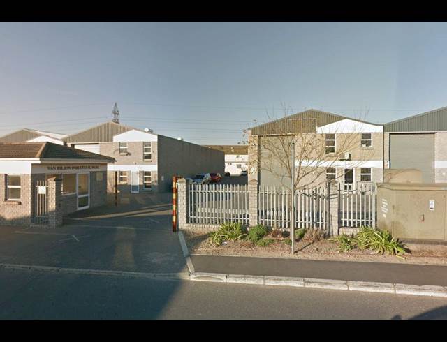 282M² WAREHOUSE RENTED IN STIKLAND INDUSTRIAL