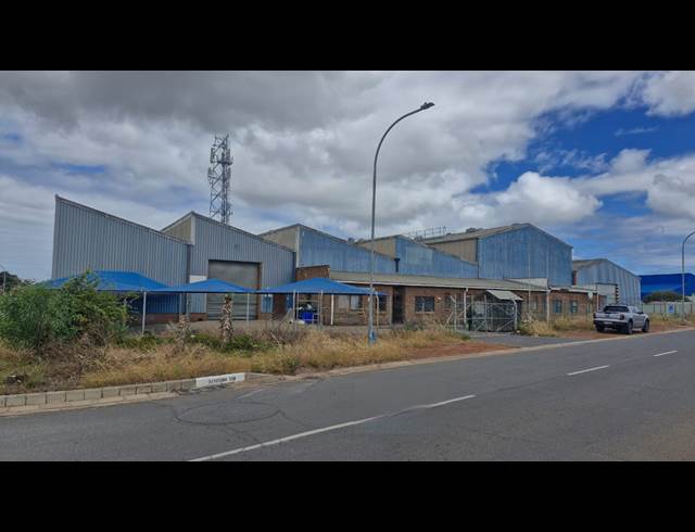 3,000M² WAREHOUSE TO LET IN ATLANTIS CENTRAL