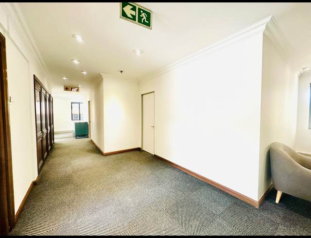 359.73M² OFFICE TO LET IN WOODMEAD