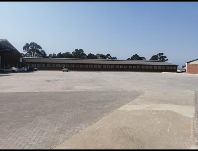 3,808M² FACTORY TO LET IN NEW GERMANY