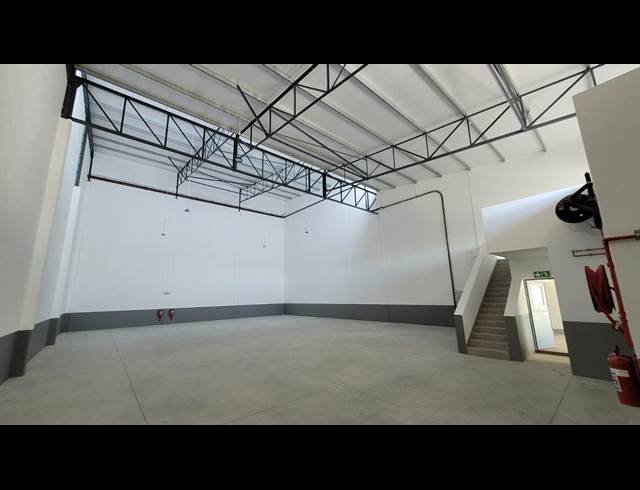 476M² WAREHOUSE TO LET IN ATLAS GARDENS